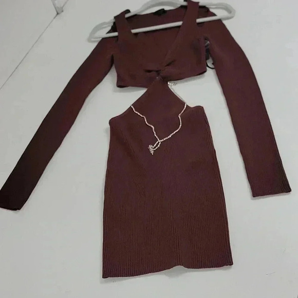 NWT h:ours Caeden Knit Dress with Chain in Chocolate - Picture 10 of 13